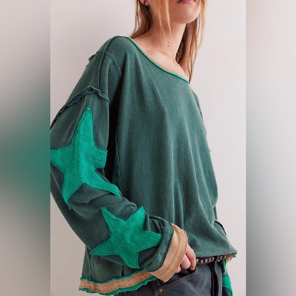 New Free People You're A Star Long-Sleeved Tee Shirt Green Stars Combo Size XS